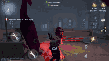 面对黄衣之主的一阶技能,求生者应分散逃跑,避免触手生成太多,被包围